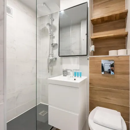 Afrykanska Cosy By Bookinghost Apartament